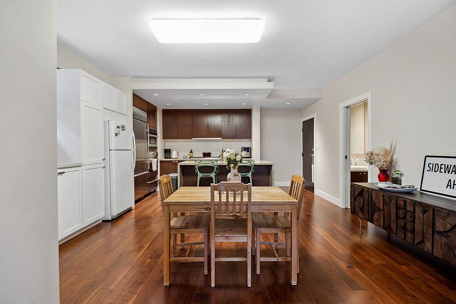 104 6080 Iona Drive Vancouver, BC - 9