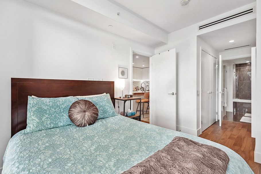 405 389 W 59th Avenue Vancouver, BC - 16