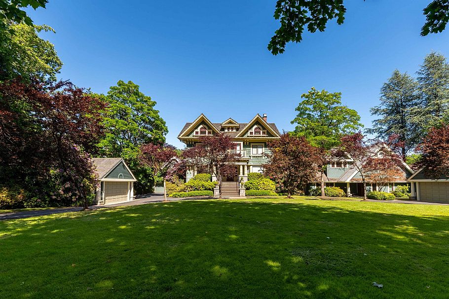 3690 Cartier Street Vancouver, BC - 2