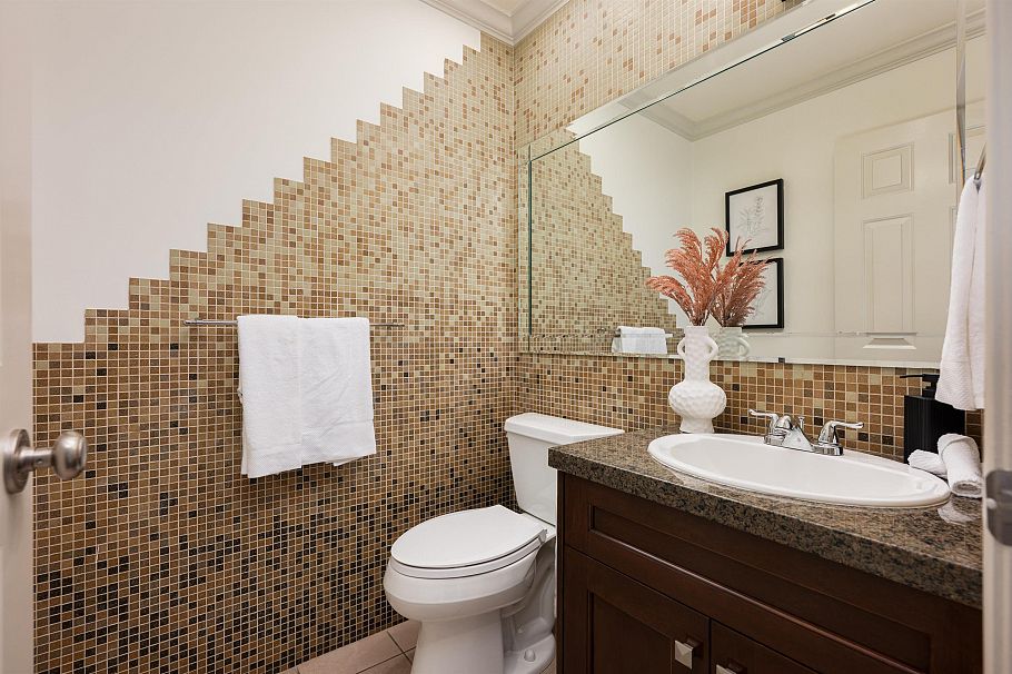 3520 W 30th Avenue Vancouver, BC - 22