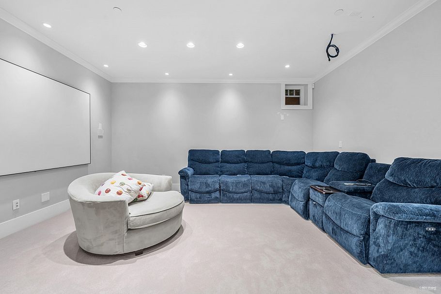 5530 Mcmaster Road Vancouver, BC - 17