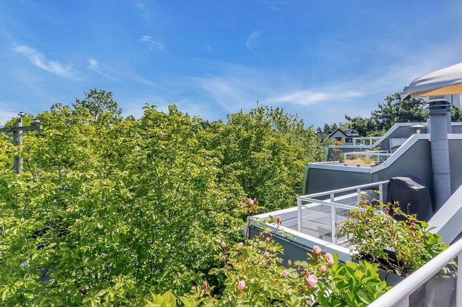 2217 Oak Street Vancouver, BC - 30