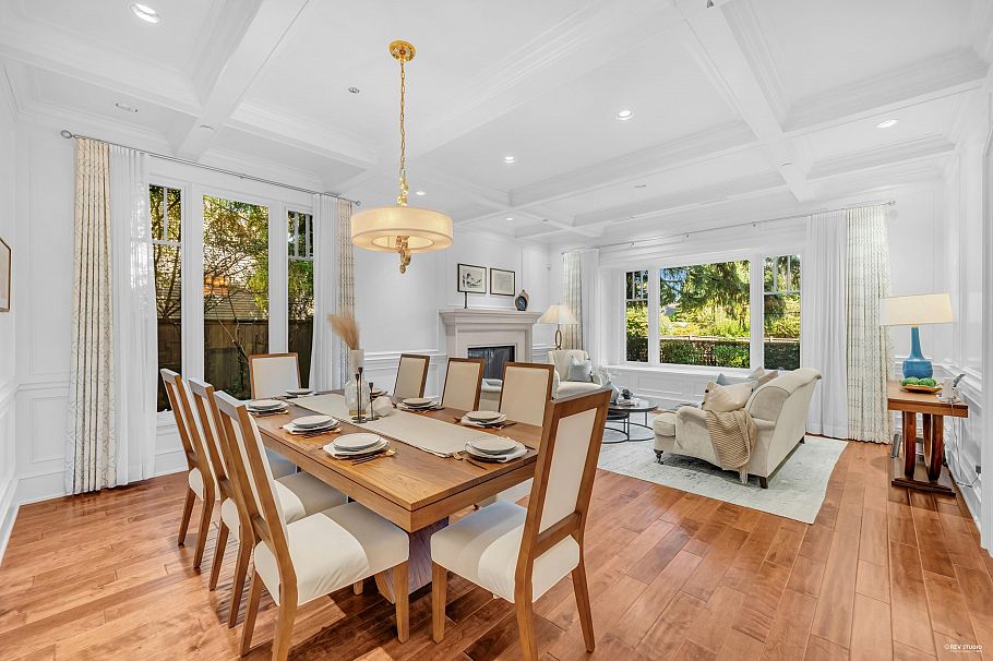 5530 Mcmaster Road Vancouver, BC - 5