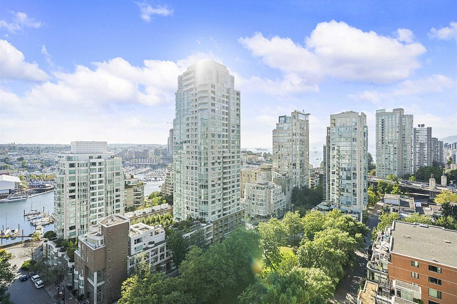 1907 1480 Howe Street Vancouver, BC - 24