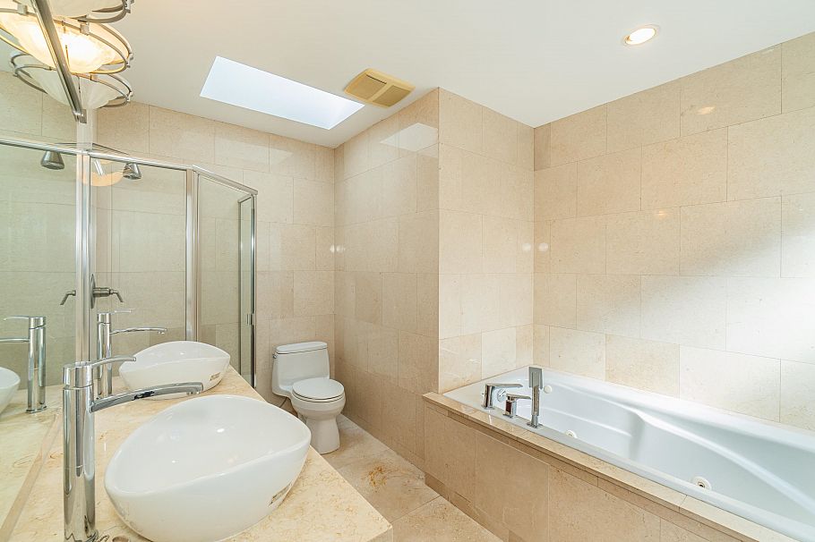 3394 Seaforth Drive Vancouver, BC - 17