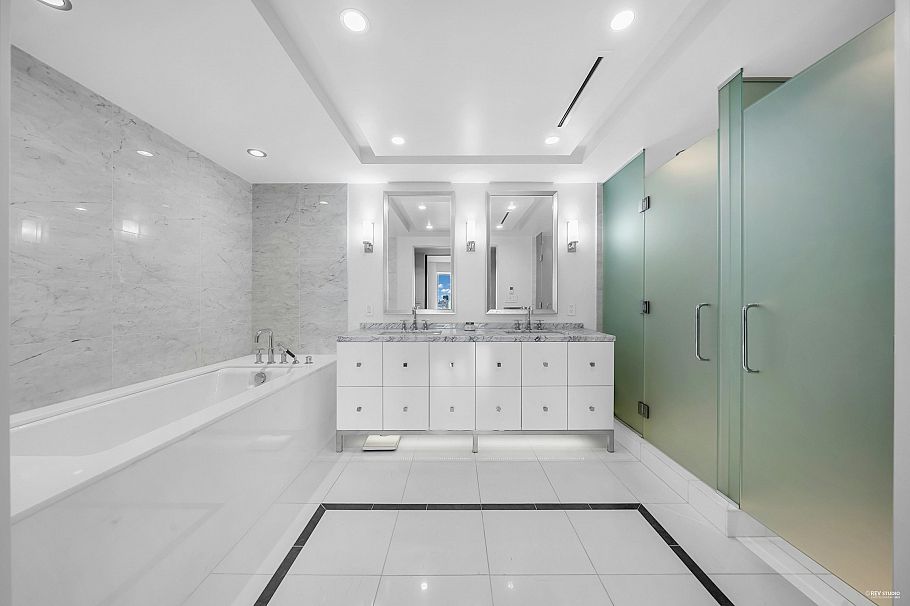 2405 667 Howe Street Vancouver, BC - 19