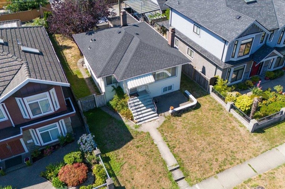 6949 Mckinnon Street Vancouver, BC - 7