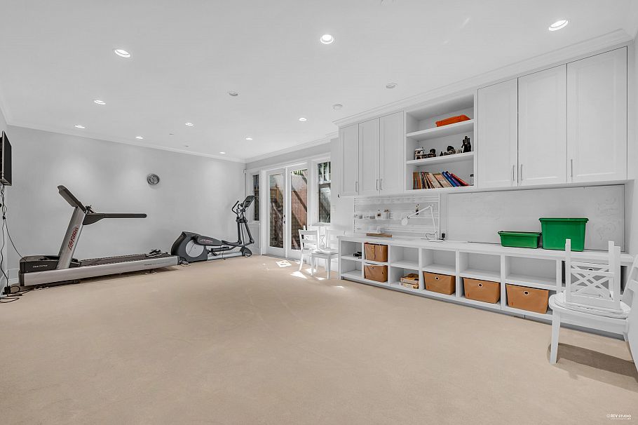 5530 Mcmaster Road Vancouver, BC - 16