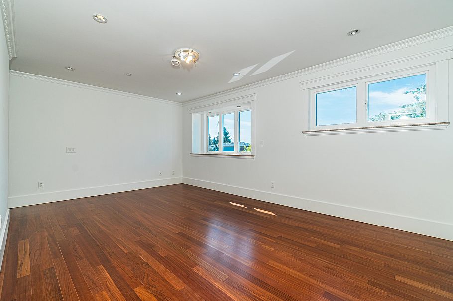 3394 Seaforth Drive Vancouver, BC - 13