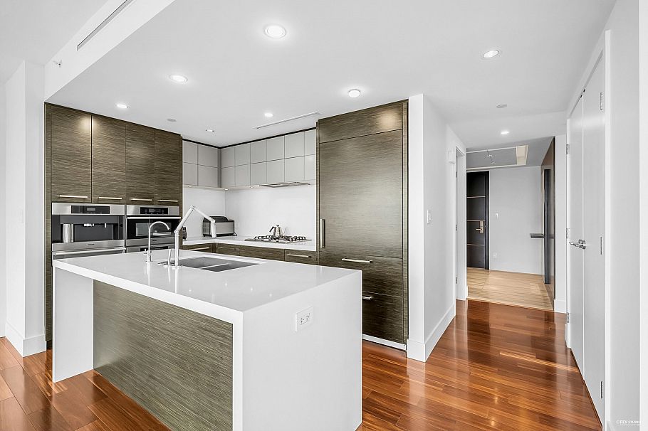 2405 667 Howe Street Vancouver, BC - 8