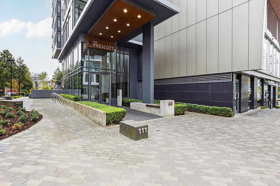 505 111 E 13th Street North Vancouver, BC - 35