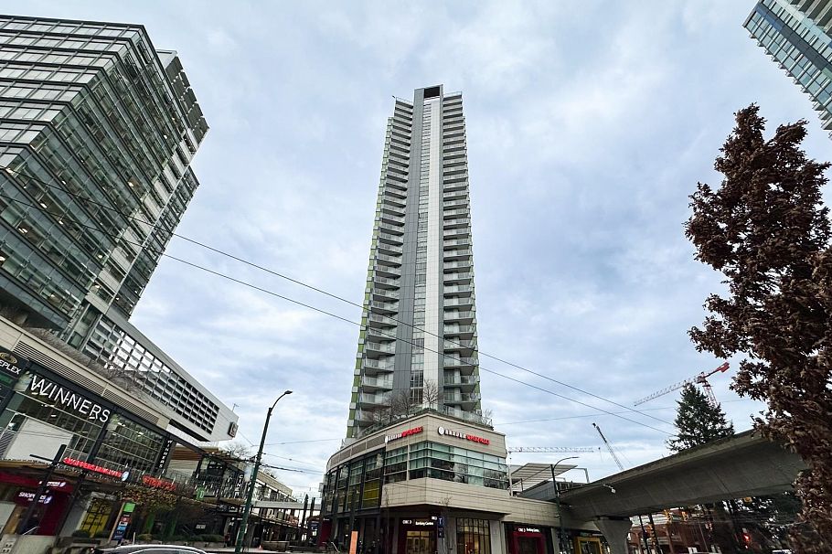 3702 488 SW Marine Drive Vancouver, BC - 1
