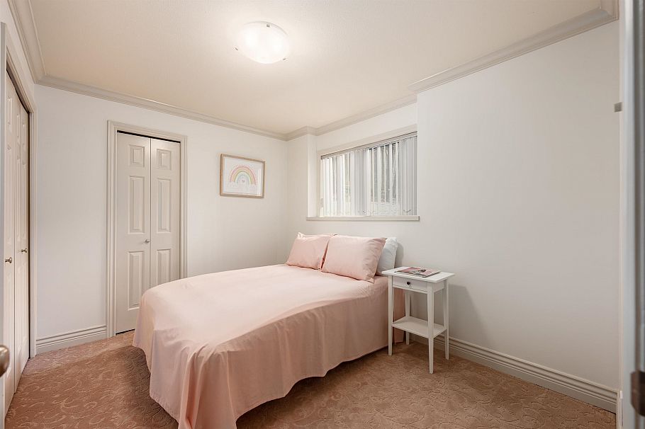 3520 W 30th Avenue Vancouver, BC - 32