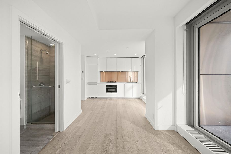 1907 1480 Howe Street Vancouver, BC - 6