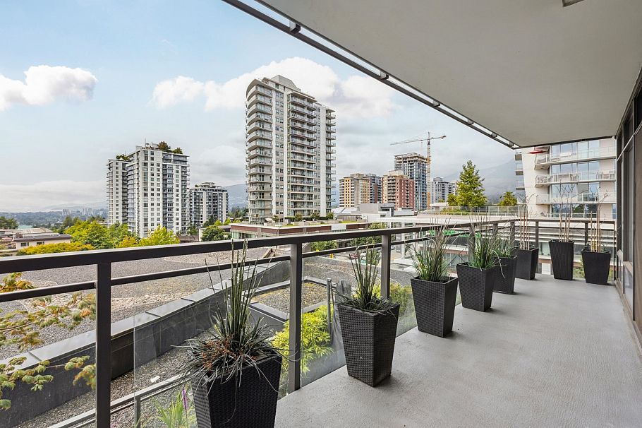 505 111 E 13th Street North Vancouver, BC - 23