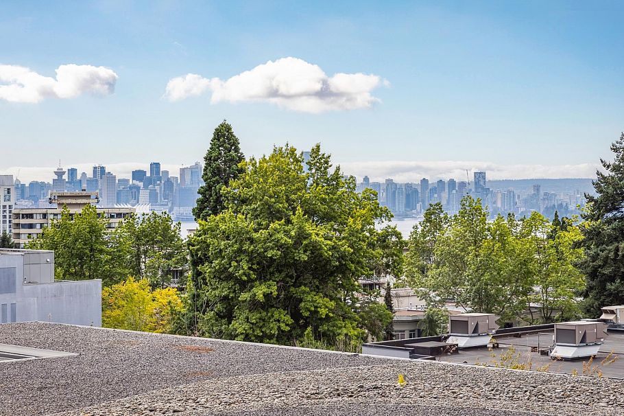 505 111 E 13th Street North Vancouver, BC - 26