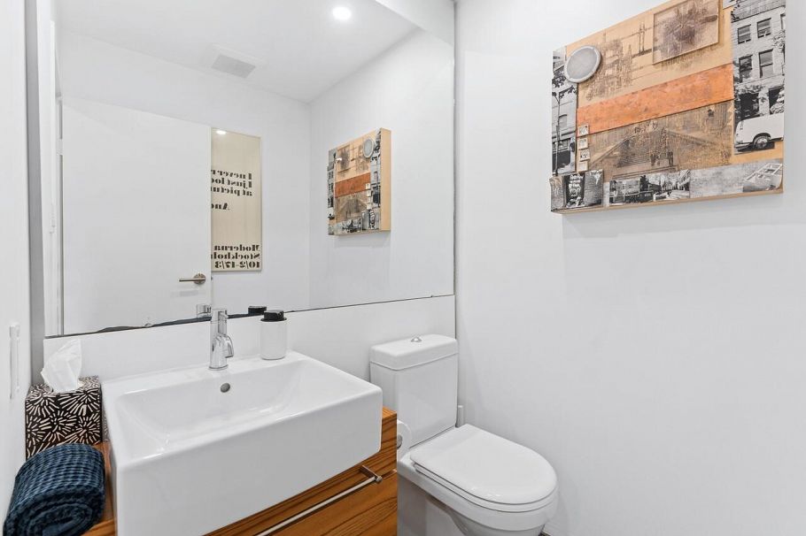 1358 W 7th Avenue Vancouver, BC - 12