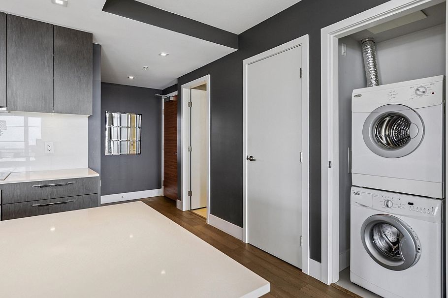 505 111 E 13th Street North Vancouver, BC - 22