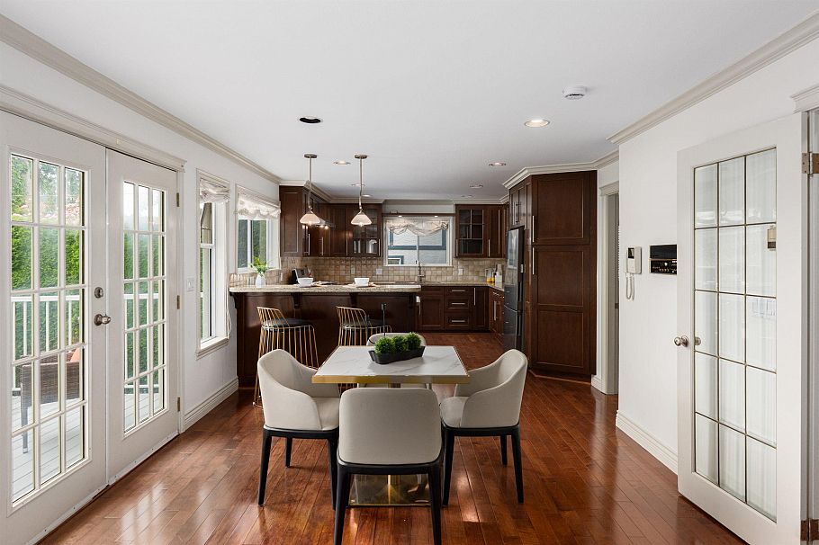 3520 W 30th Avenue Vancouver, BC - 16