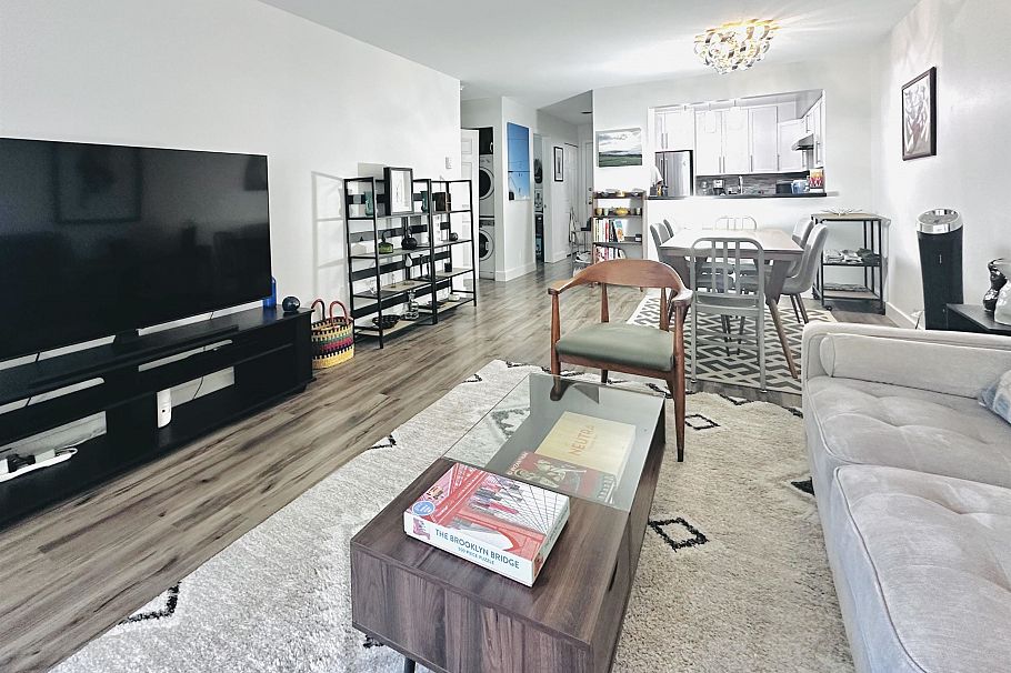 203 650 Moberly Road Vancouver, BC - 4