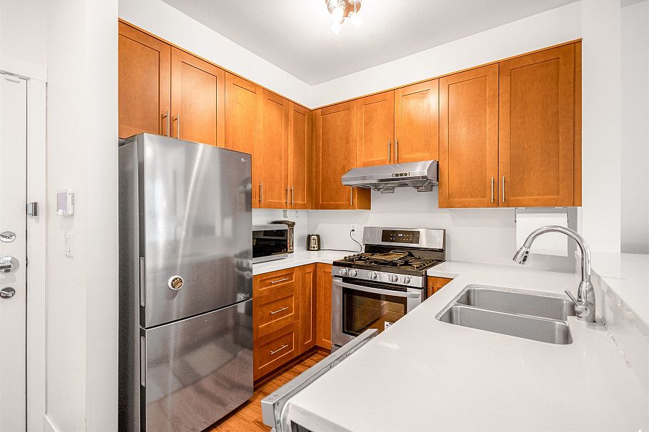 1305 4655 Valley Drive Vancouver, BC - 4