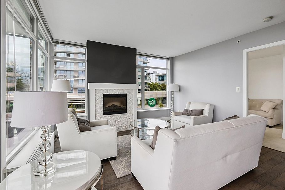 505 111 E 13th Street North Vancouver, BC - 4
