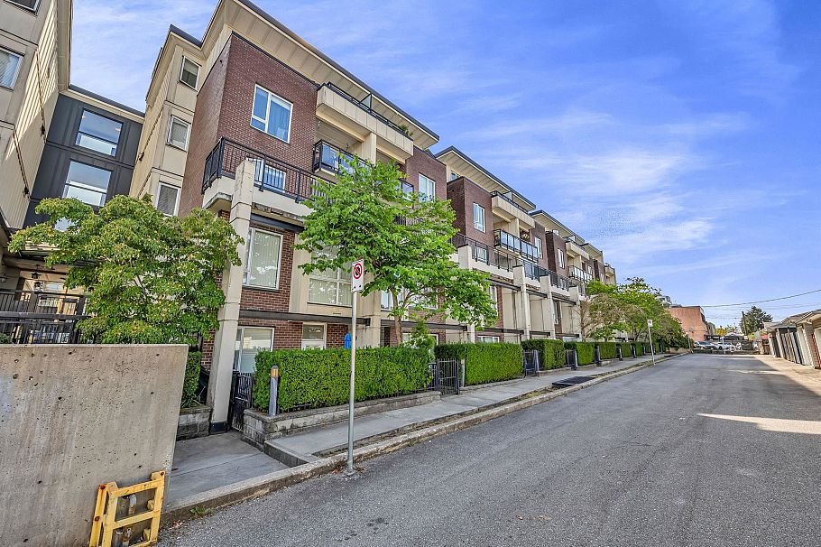 55 2239 Kingsway Vancouver, BC - 3