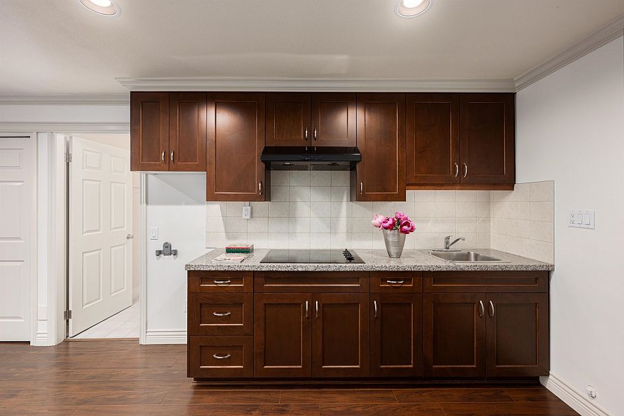 3520 W 30th Avenue Vancouver, BC - 29