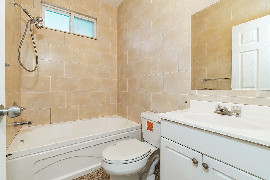 3394 Seaforth Drive Vancouver, BC - 24