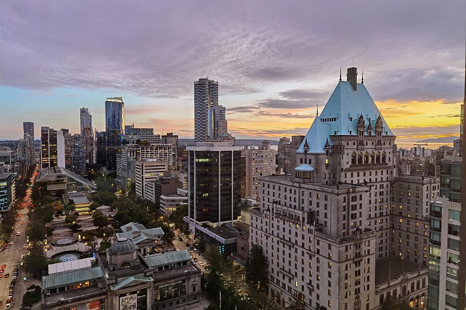 2405 667 Howe Street Vancouver, BC - 14