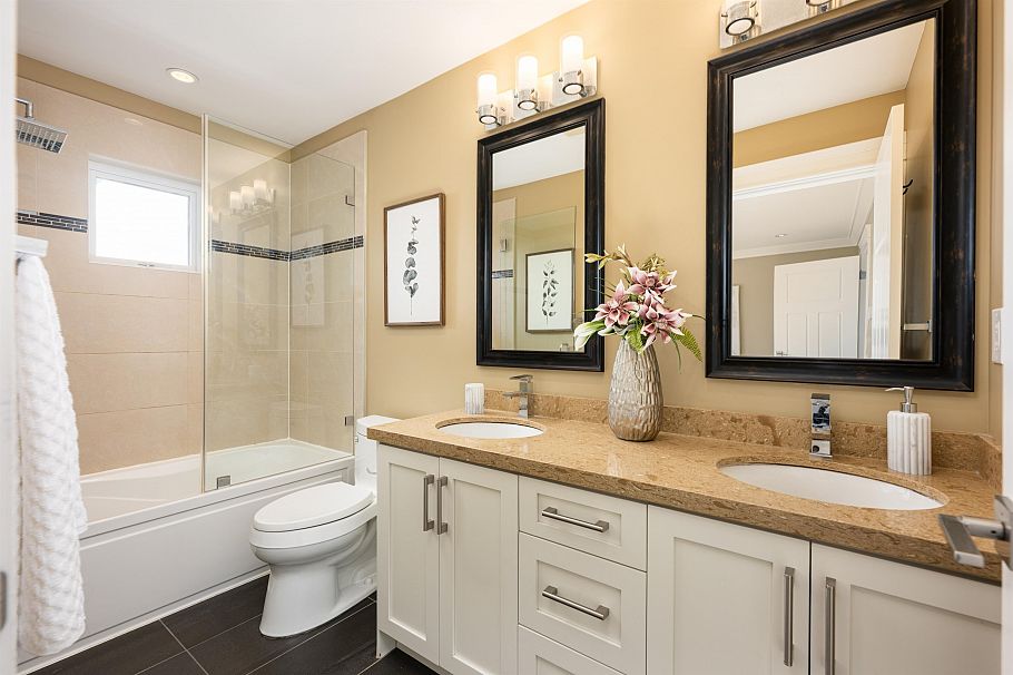 320 E Keith Road North Vancouver, BC - 22