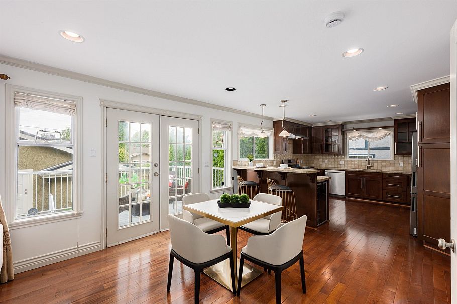 3520 W 30th Avenue Vancouver, BC - 17