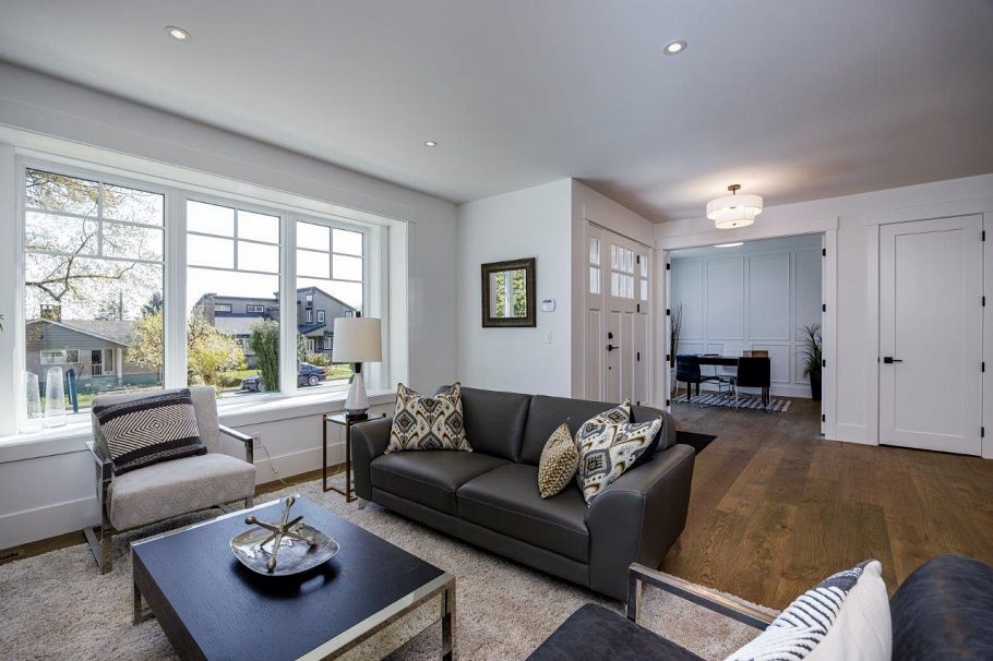 1028 Calverhall Street North Vancouver, BC - 8