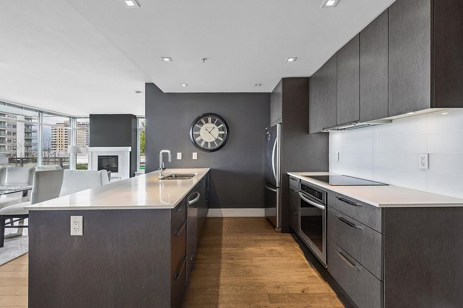 505 111 E 13th Street North Vancouver, BC - 15