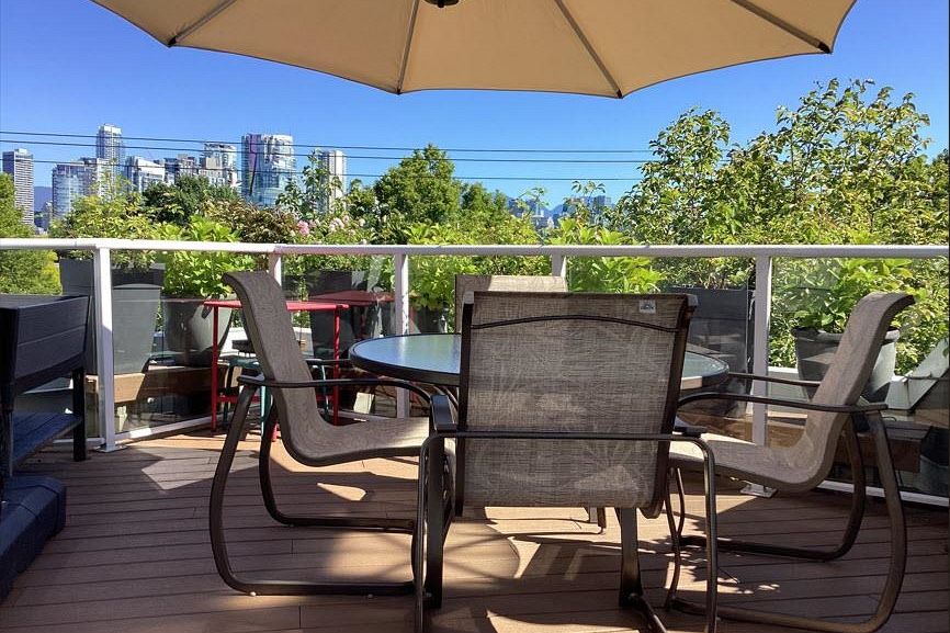 2217 Oak Street Vancouver, BC - 1