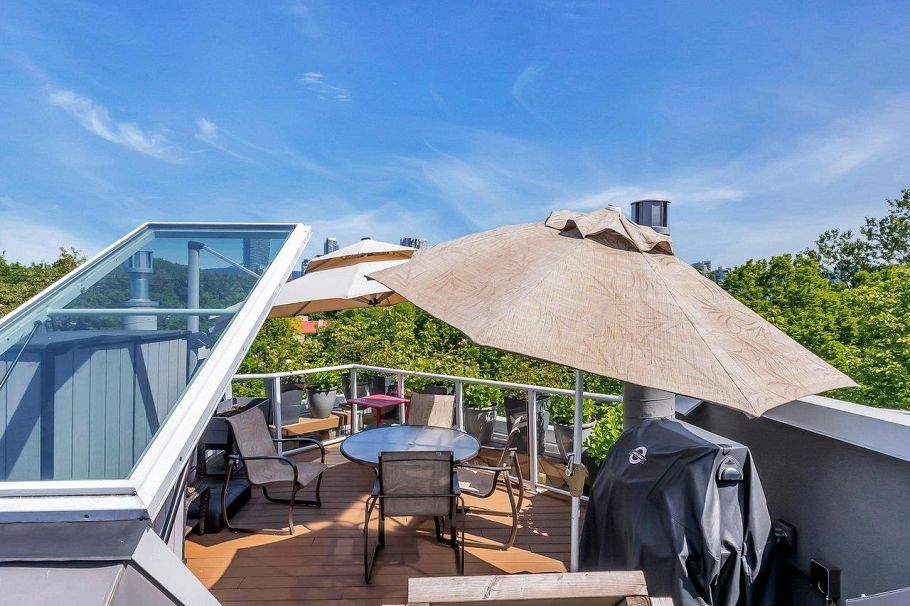 2217 Oak Street Vancouver, BC - 31