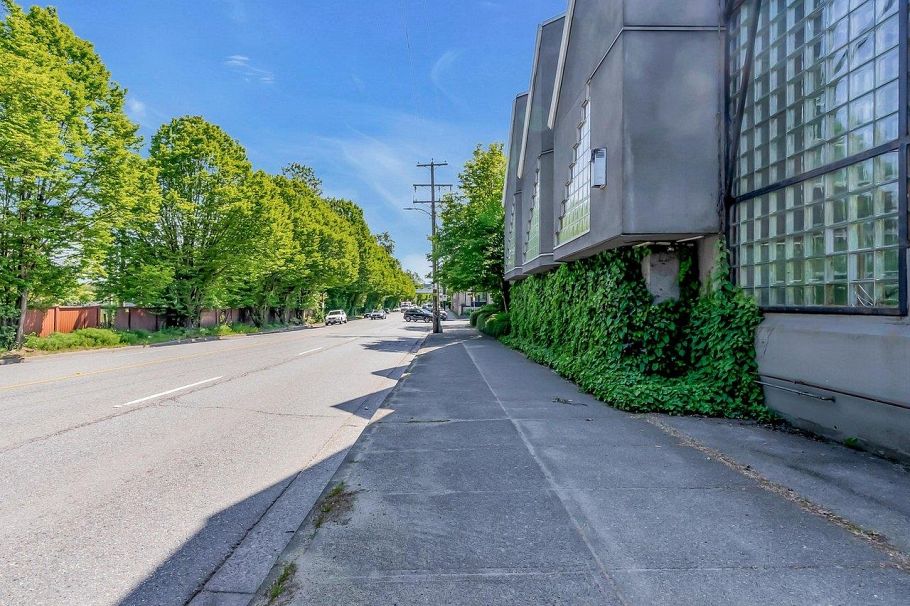 2217 Oak Street Vancouver, BC - 38