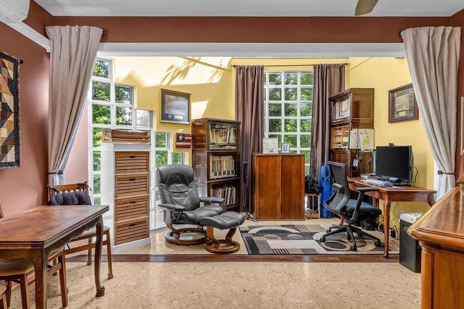 2217 Oak Street Vancouver, BC - 6