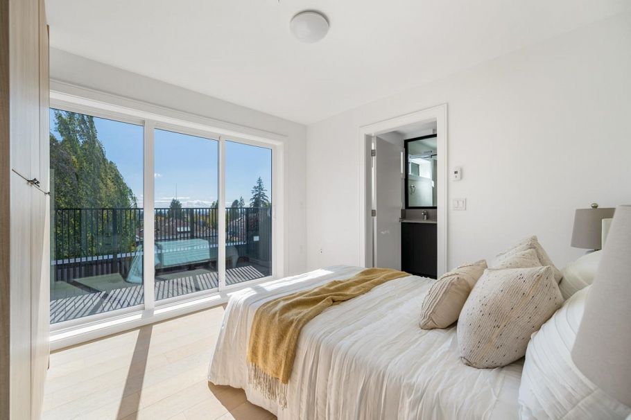 1007 W 58th Avenue Vancouver, BC - 10