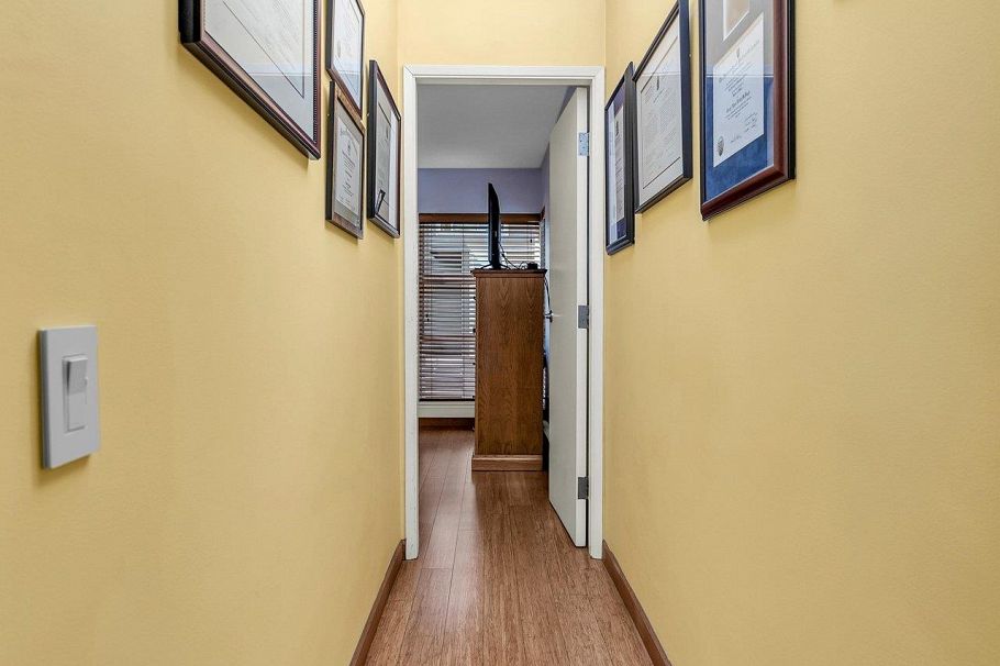 2217 Oak Street Vancouver, BC - 17