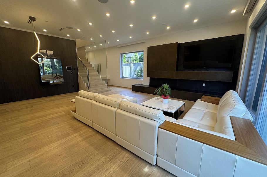 1076 Park Drive Vancouver, BC - 13