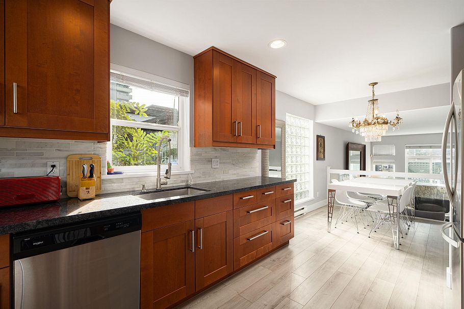 D 136 W 4th Street North Vancouver, BC - 11