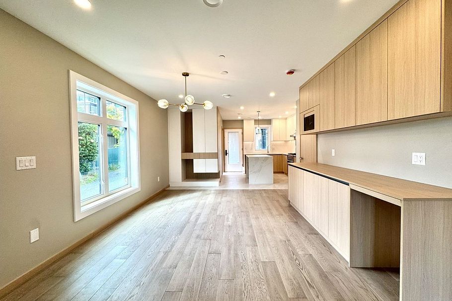 5216 Rupert Street Vancouver, BC - 3