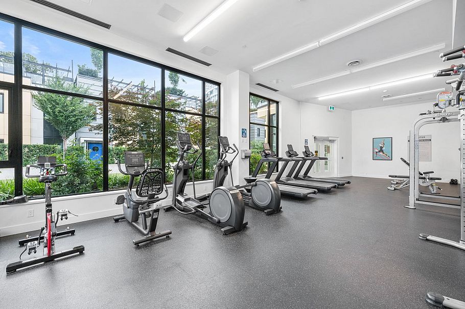 2702 1401 Hunter Street North Vancouver, BC - 32