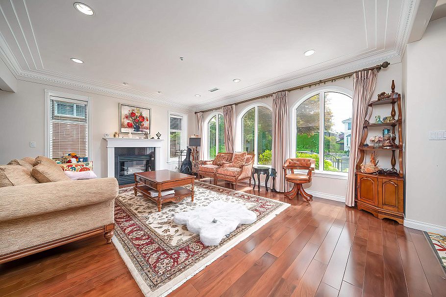 2407 W 18th Avenue Vancouver, BC - 2