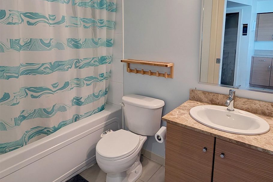 2705 977 Mainland Street Vancouver, BC - 7