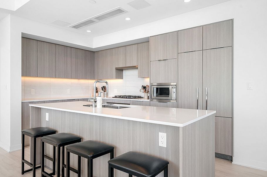 2702 1401 Hunter Street North Vancouver, BC - 17