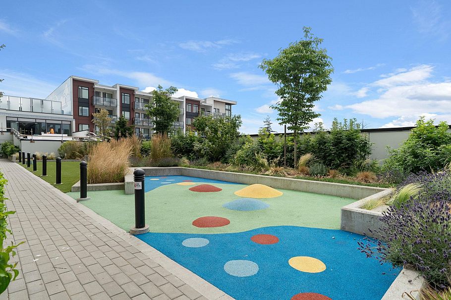 2702 1401 Hunter Street North Vancouver, BC - 37