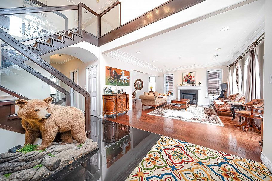 2407 W 18th Avenue Vancouver, BC - 5