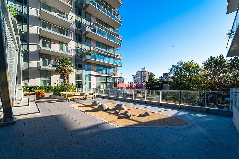 405 1365 Davie Street Vancouver, BC - 30